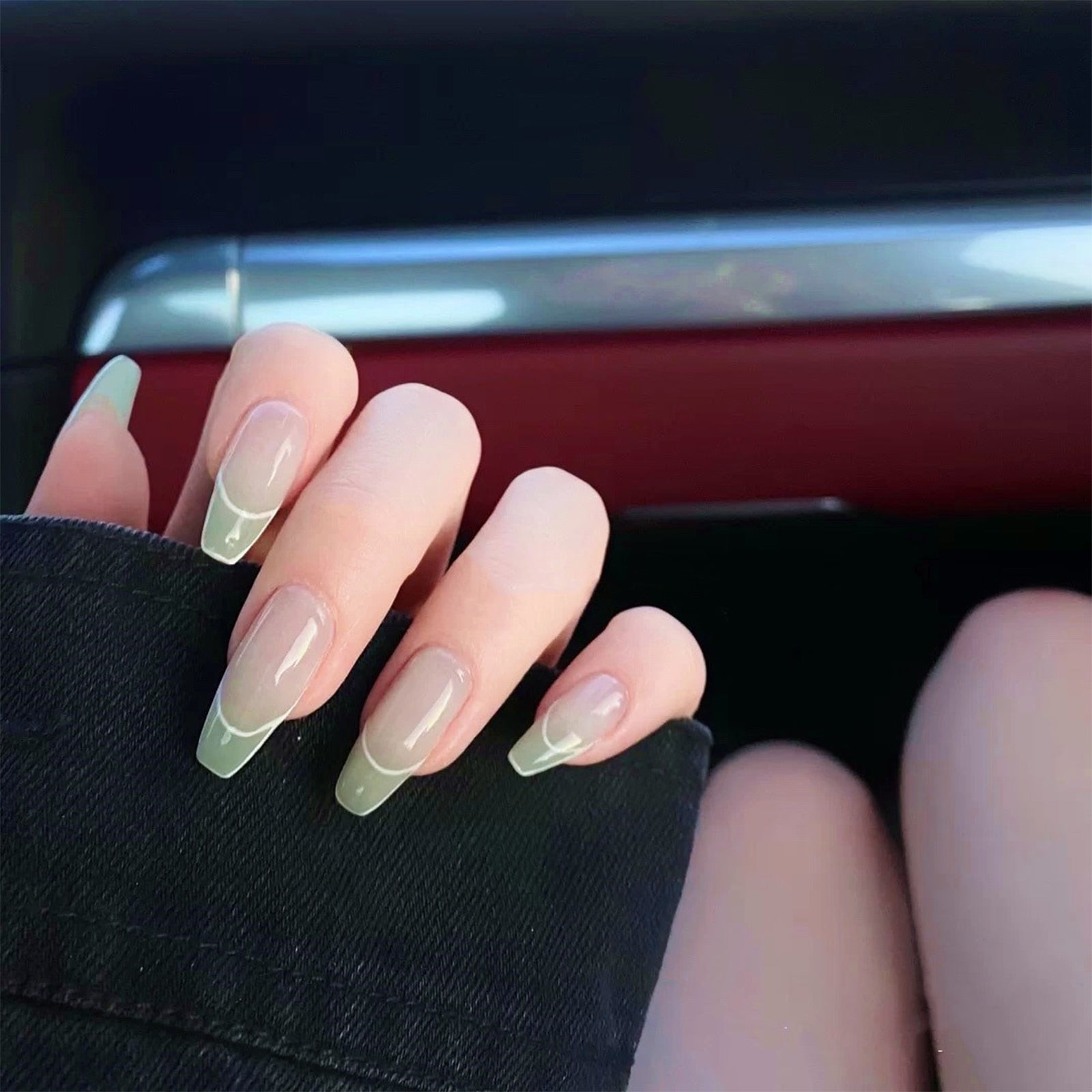 24pcs Light Green Mid-length Ballet Wearable Fake Nails press on Fresh Suitable Girl Woman Summer Decoration Fingernail tips