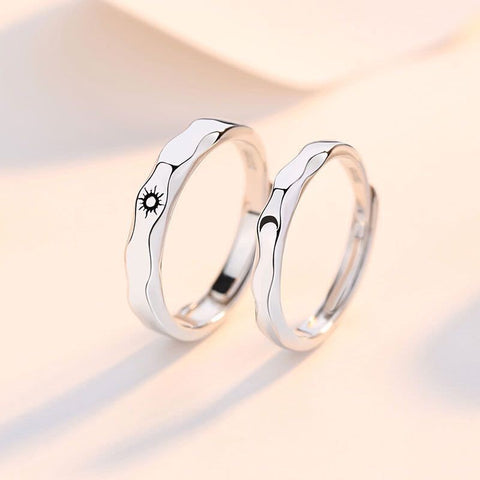 Beyprern 2 Pcs Leaves Lover Couple Rings Set Sun And Moon Minimalist Adjustable Ring For Men Women Engagement Valentine's Day Jewelry