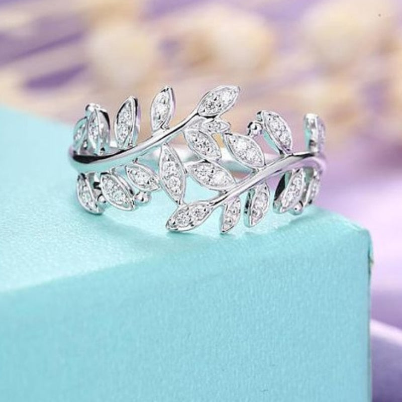 New Arrival Women's Ring  Luxury Jewelry for Women Silver Diamond Leaf Light Luxury Exquisite Ring Wholesale TRENDY