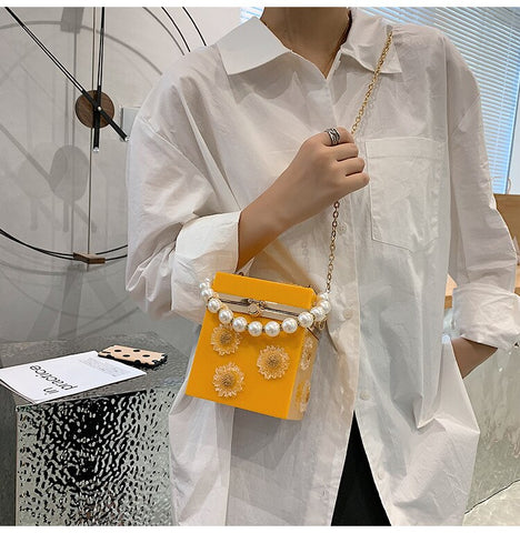 Women Acrylic Purses Box Handbags Flower Wild Ladies Hand Bags Small Square Chain Crossbody Bag Messenger Bag Bolsa