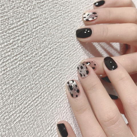24pcs/box Press on Fake Nails Nail Art Short Cute Black Leopard Print with Artifical Designs Full Cover Stick False Nails Tips