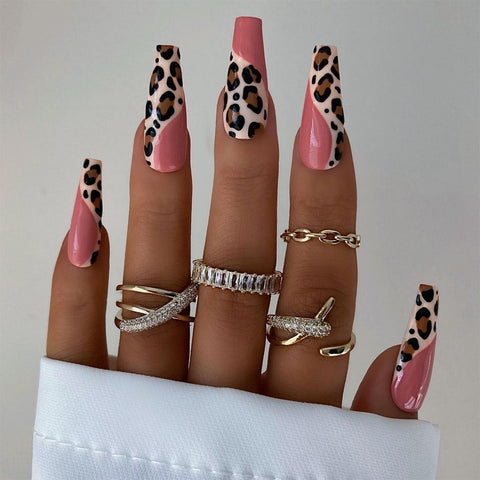 Graduation gifts 24Pcs Personality Painted Animal Pattern Cow Pattern Leopard Printed Wearable False Nails Fake Nails With Glue And Wearing Tools