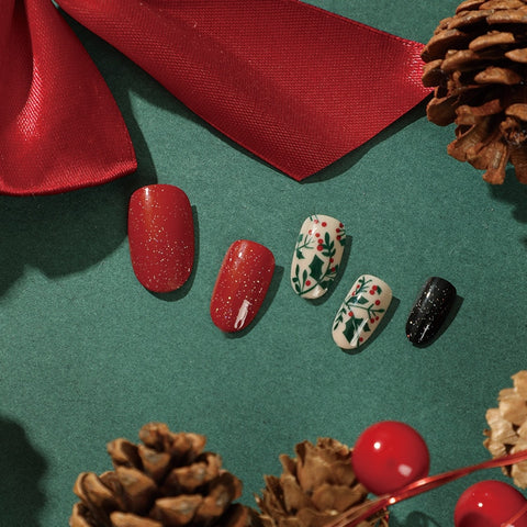 Beyprern 24Pcs Christmas Leaves False Nail Set Full Cover Holiday Press On Nails Autumn And Winter Fake Nail Art Wearing Oval Nails