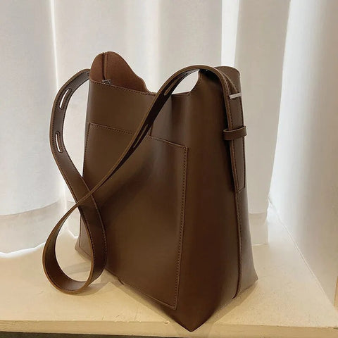 Vintage bucket bag Women's Bag large capacity fashion versatile Shoulder Messenger Bag